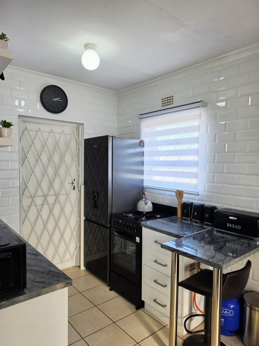 To Let 2 Bedroom Property for Rent in Weltevreden Valley Western Cape